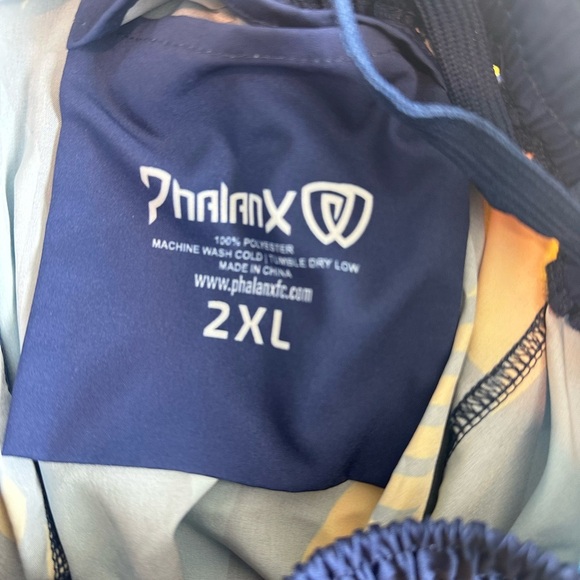 New Phalanx HPTX Men's Graphic Training Work Out   Red & Black Shorts Size 2 XL - Picture 2 of 7